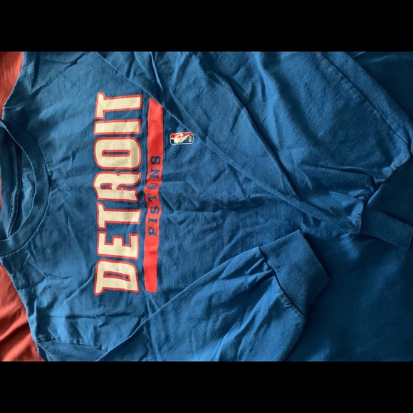 Detroit Pistons Adidas Medium Long sleeve T Shirt - Picture 3 of 5